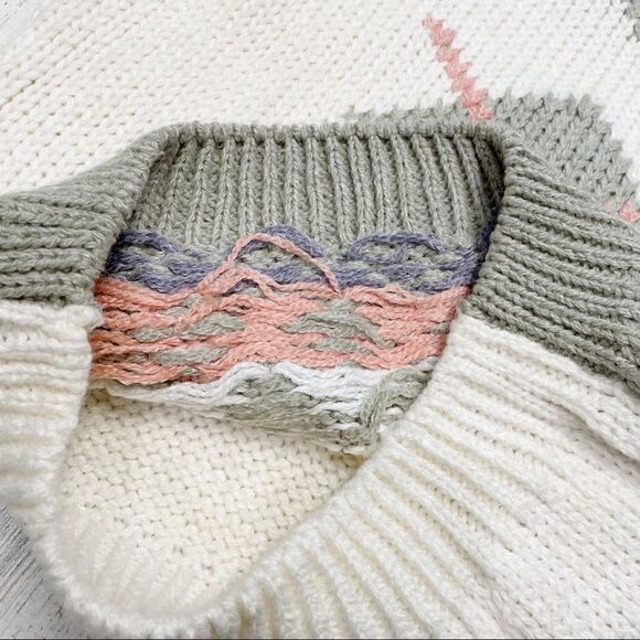 Vintage Hand Loomed Currants Cottagecore Sweater - Picture 4 of 6